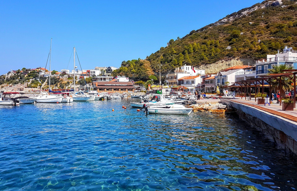 Karaburun Araç Kiralama