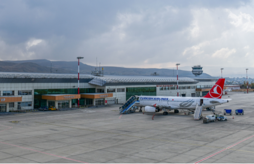 Ferit Melen Havalimanı Araç Kiralama