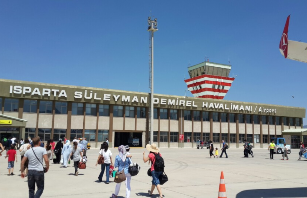 Süleyman Demirel Havalimanı Araç Kiralama
